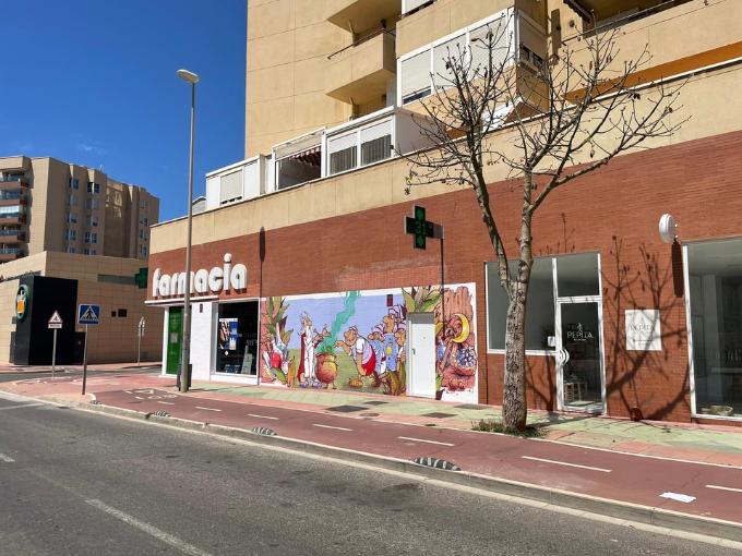 Fachada Farmacia Almería La Térmica Esquina